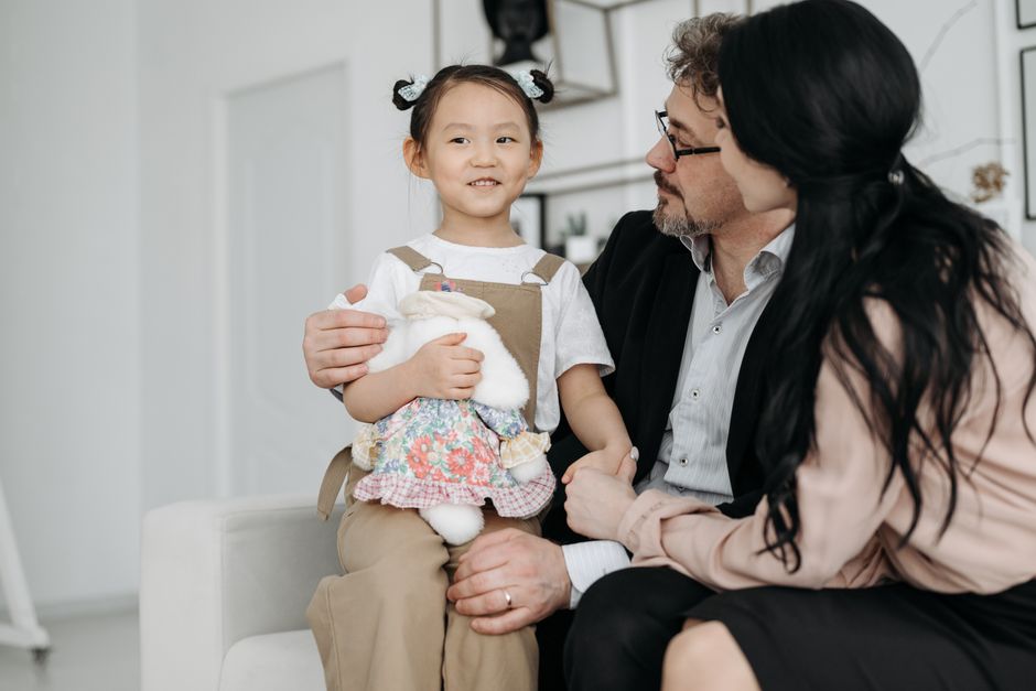 who pays for foster child expenses